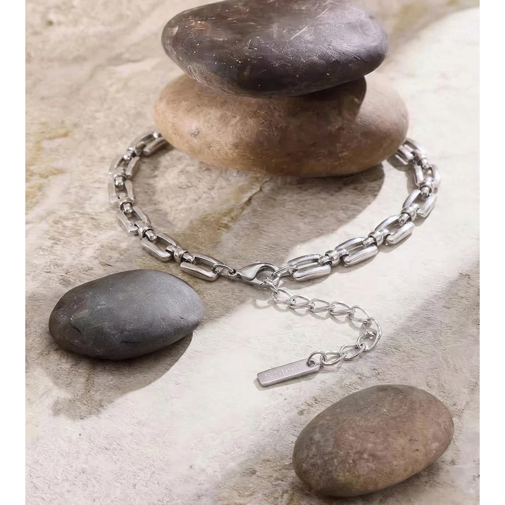 Geometric Chain Bracelet — Gold-Plated Stainless Steel · PS1629