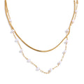 Pearl geometric chain necklace in gold-plated stainless steel with pearl.