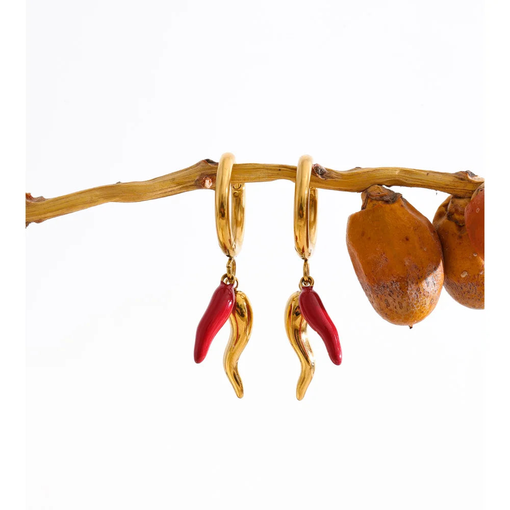 Red enamel geometric earrings in gold-plated stainless steel with enamel.