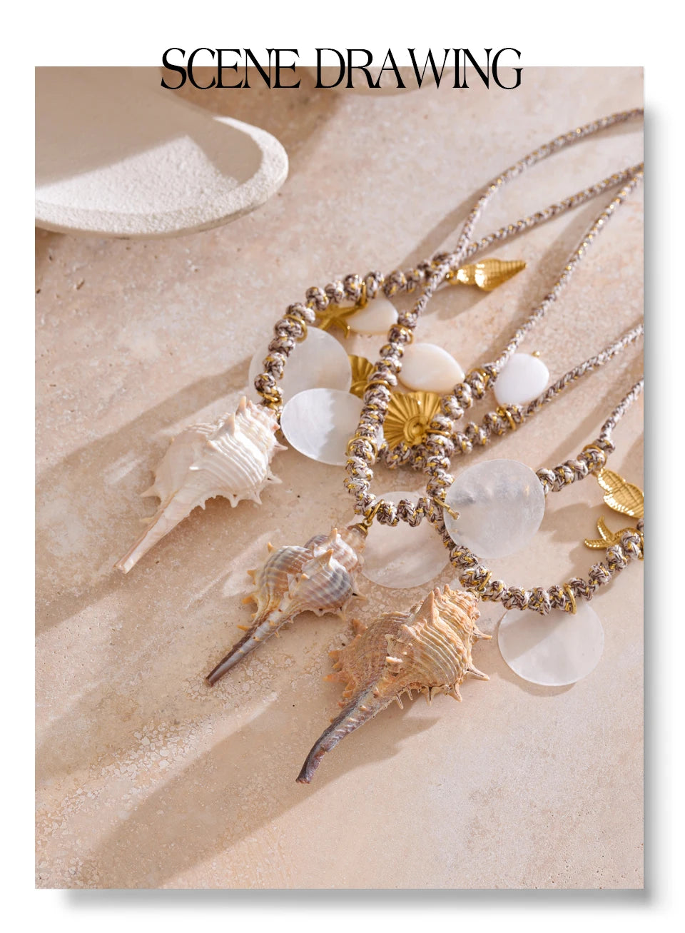Shell star geometric necklace in gold-plated stainless steel with shell.