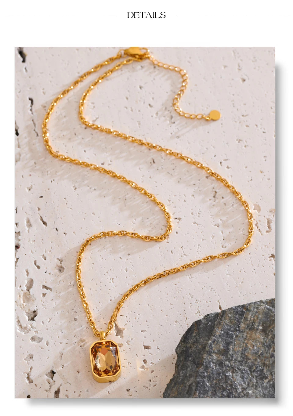Cubic zirconia geometric necklace in gold-plated stainless steel with cubic zirconia.