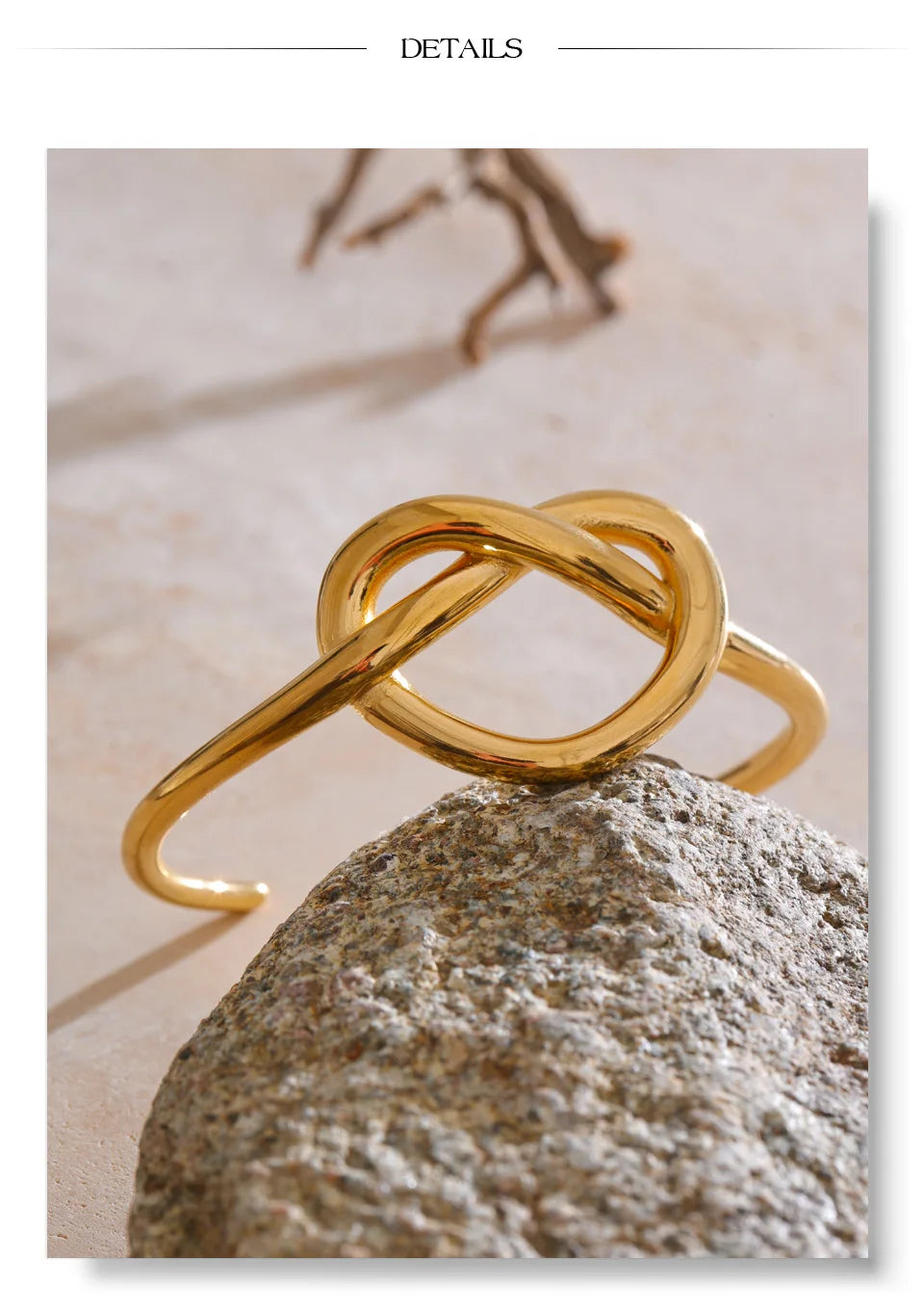 Heart bracelet in gold-plated stainless steel.