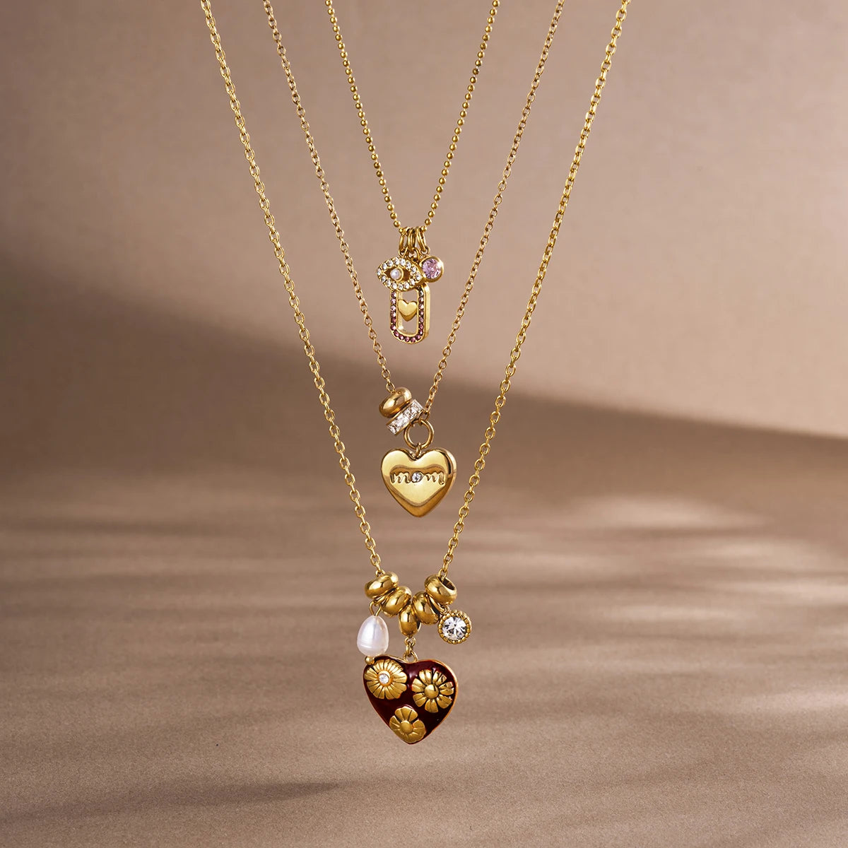Mom Heart Pendant Necklace — Stainless Steel · PS328