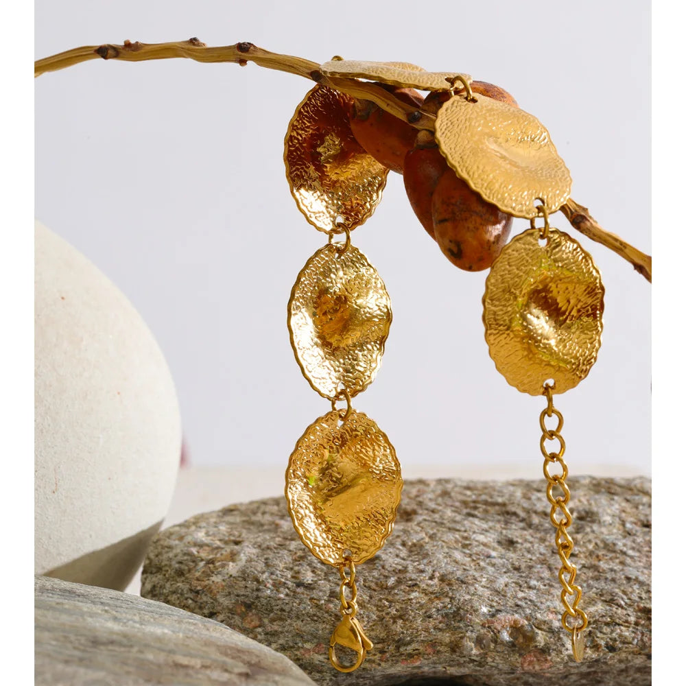 Hammered Geometric Bracelet — Gold-Plated Stainless Steel · PS1343