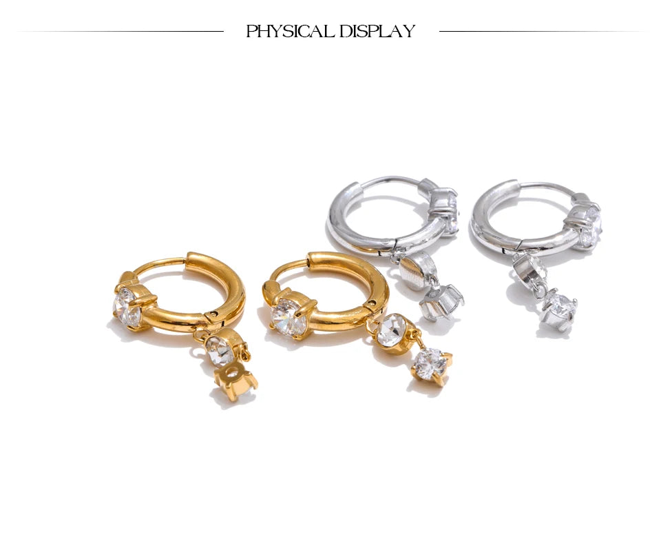 Cubic zirconia geometric earrings in gold-plated stainless steel with cubic zirconia.