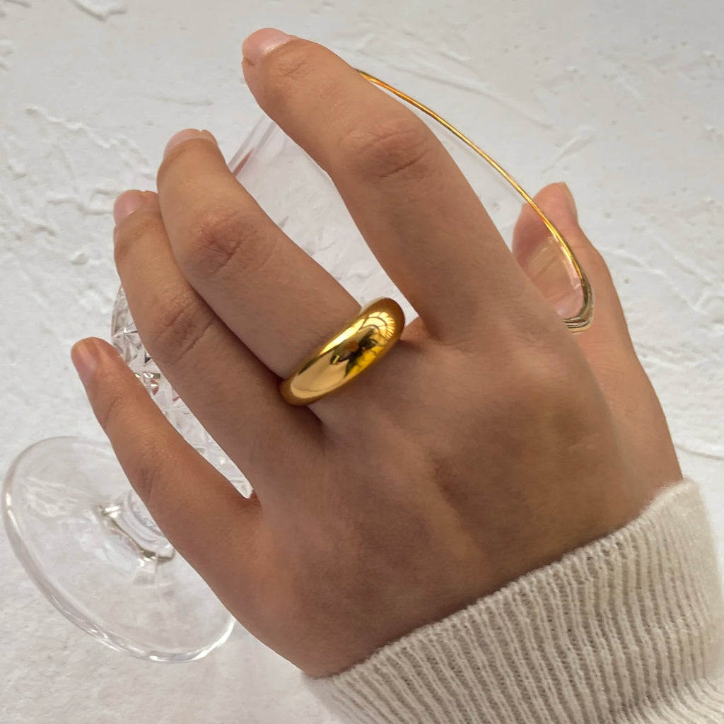 Twisted Croissant Signet Ring — Stainless Steel · PS353