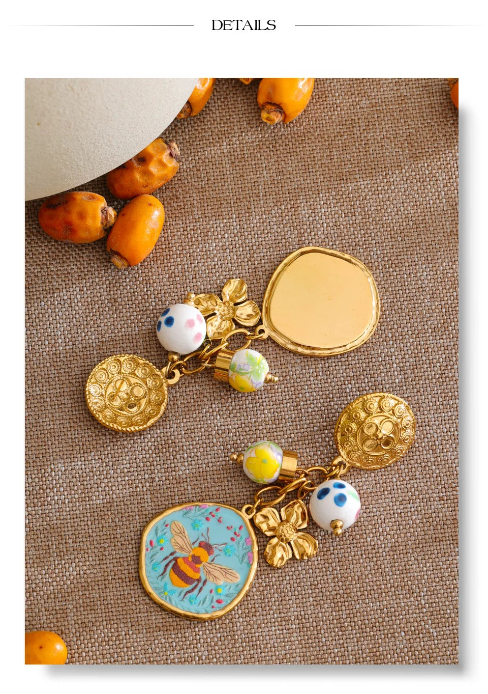 Flower earrings in gold-plated stainless steel.