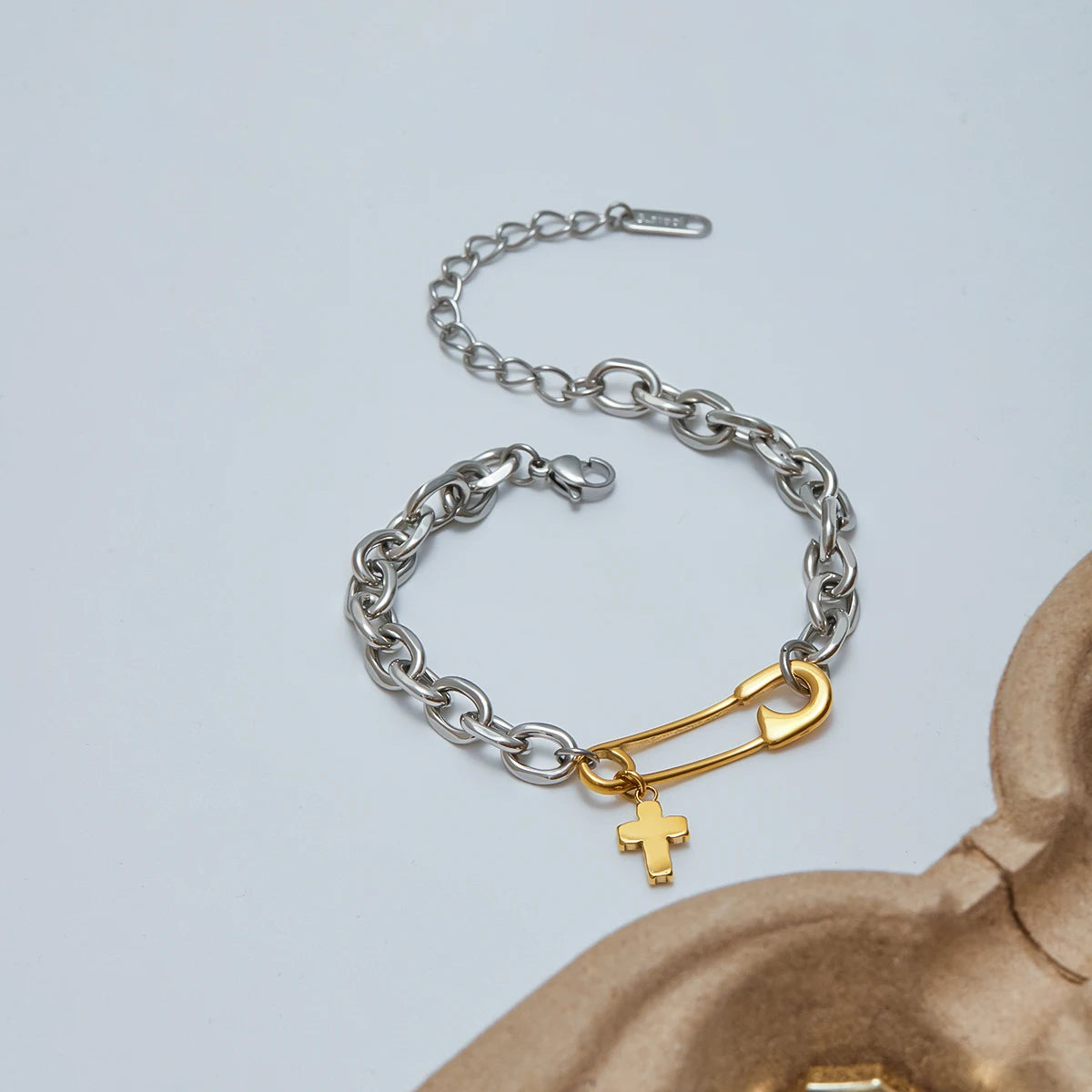 Crystal Cross Charm Bracelet — Stainless Steel · PS012