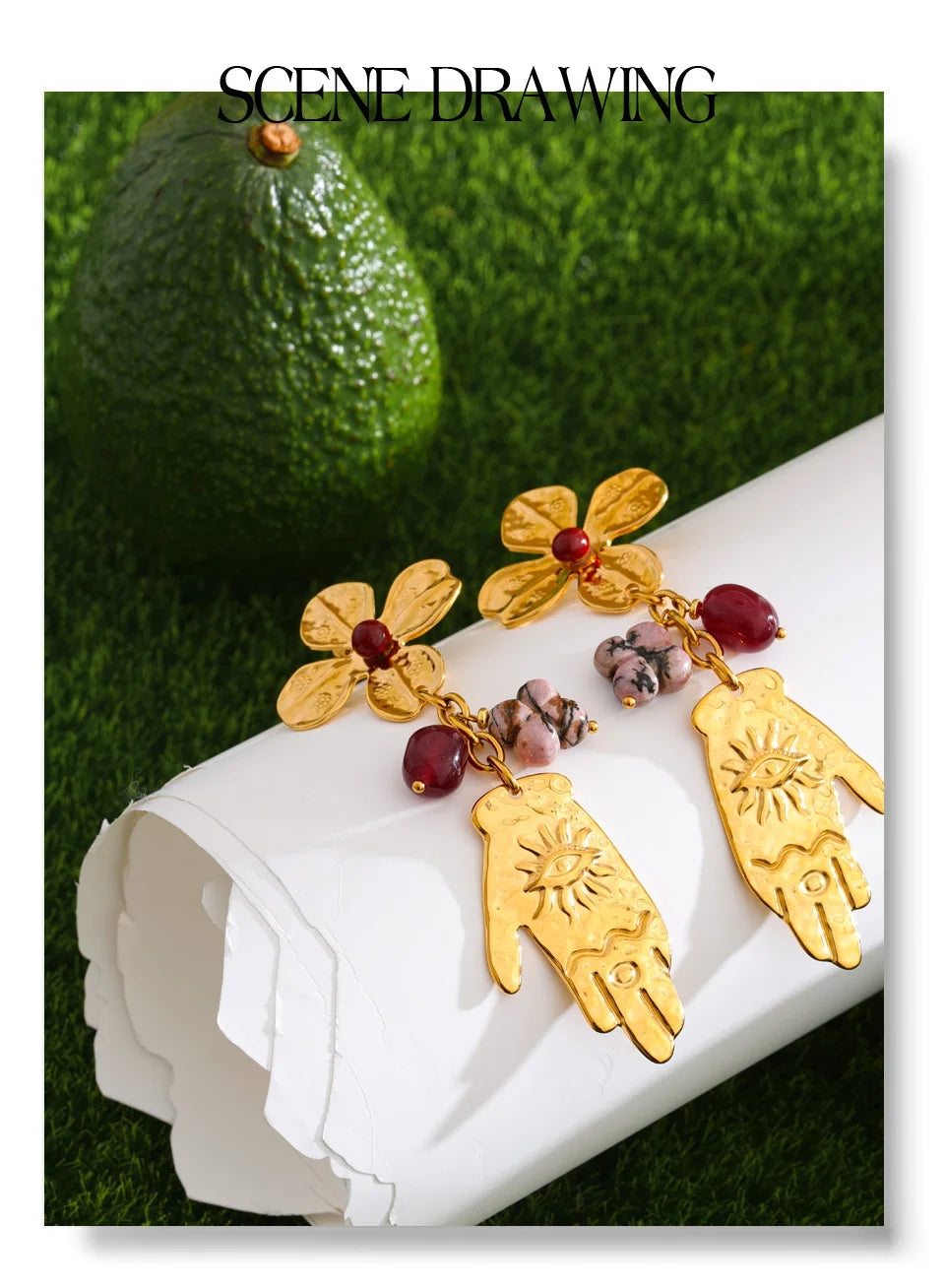 Flower earrings in gold-plated stainless steel.