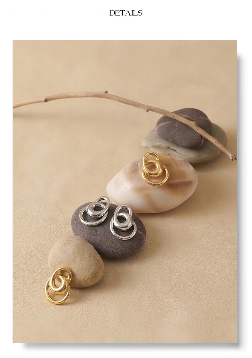 Geometric earrings in gold-plated stainless steel.