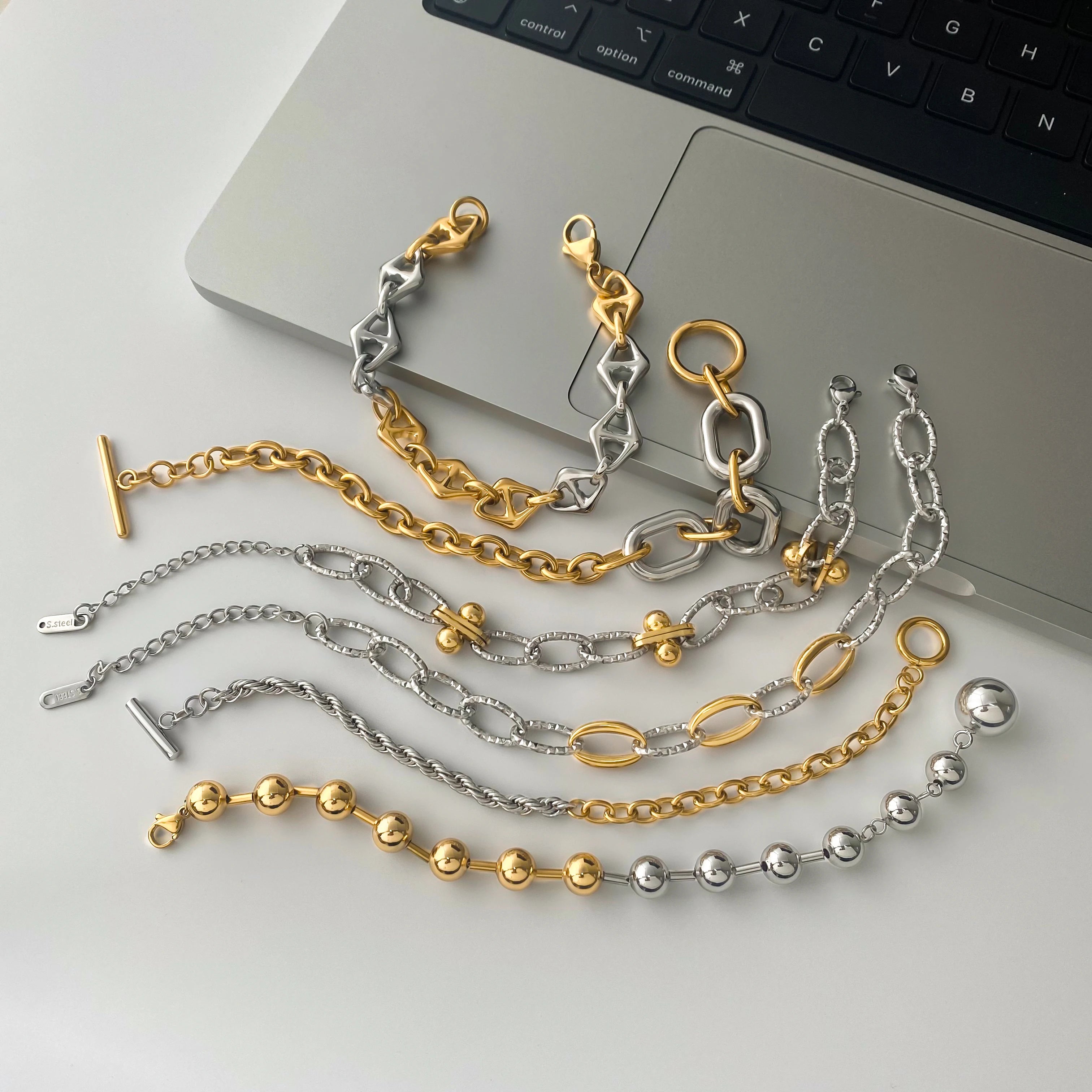 Twisted Chain Bracelet — Stainless Steel · PS352