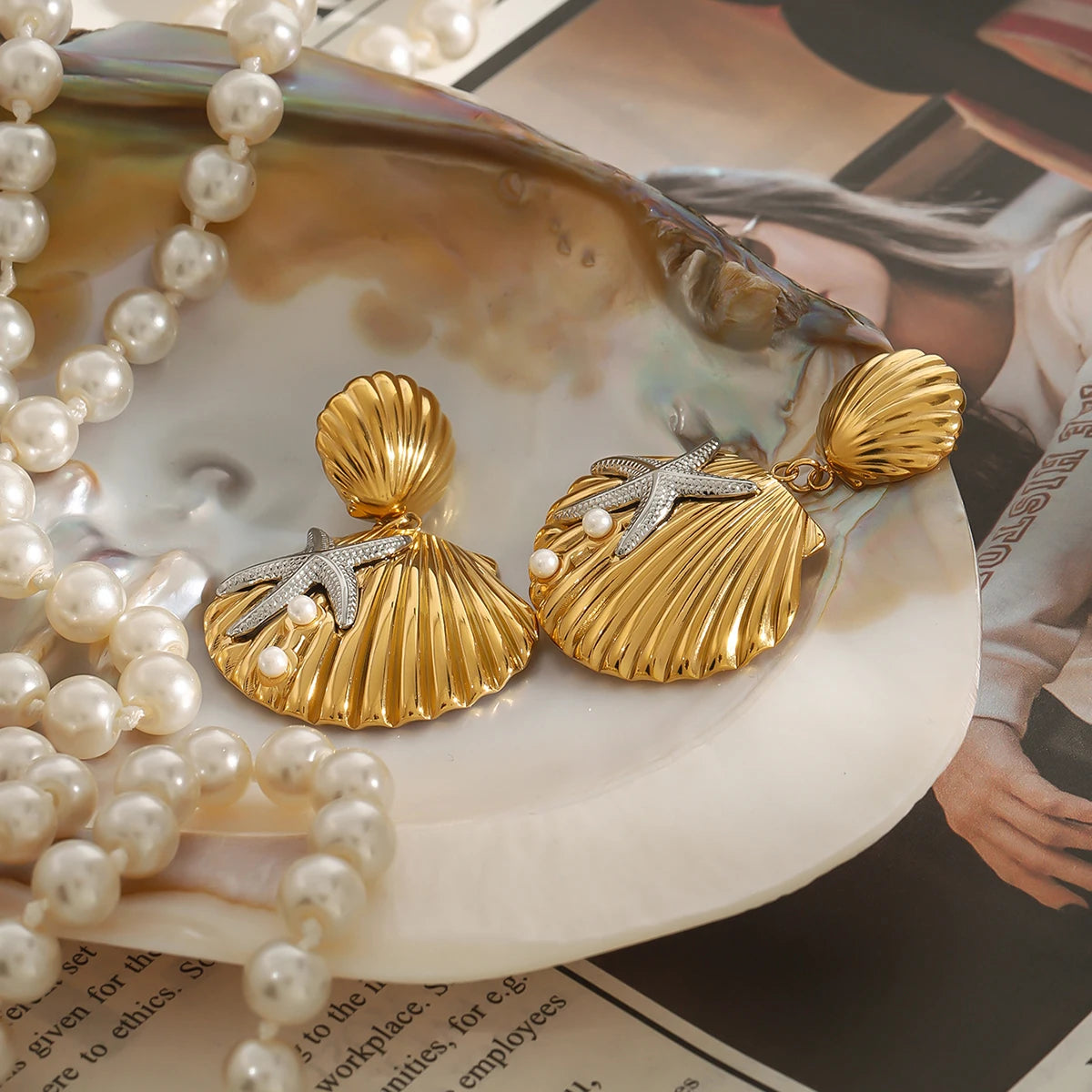 Shell Flower Stud Earrings — Stainless Steel · PS078