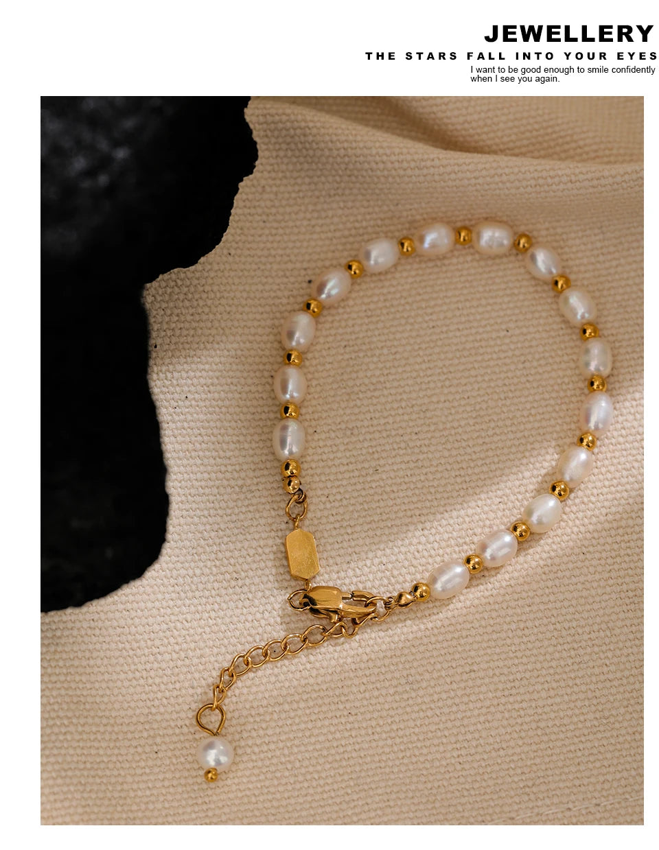 Freshwater pearl geometric bracelet in gold-plated stainless steel with freshwater pearl.