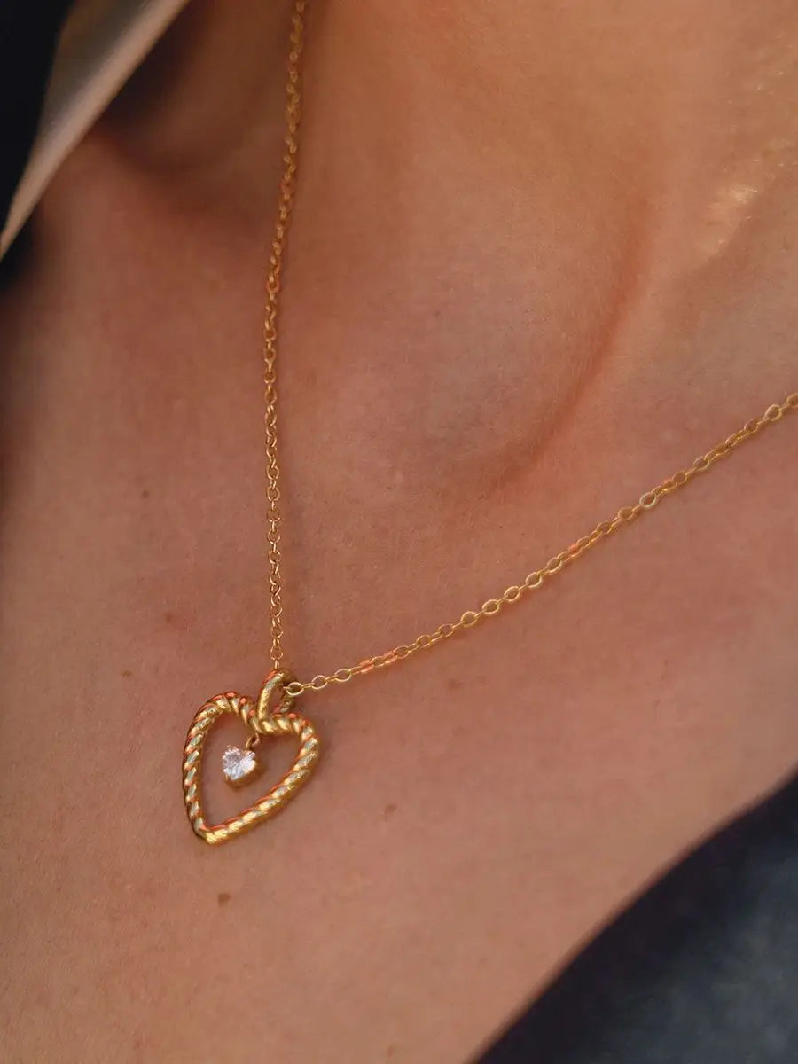 Crystal Heart Pendant Necklace — Stainless Steel · PS149