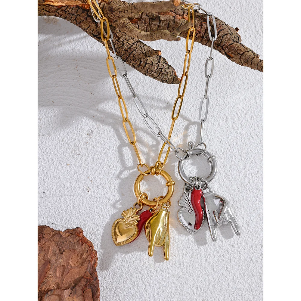 Red heart geometric necklace in gold-plated 316L stainless steel.