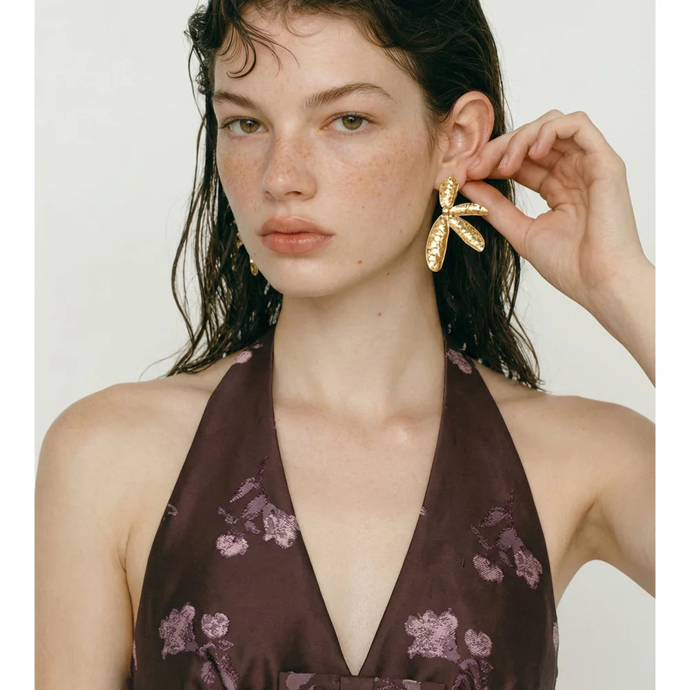 Flower Hammered Earrings — Gold-Plated Stainless Steel · PS1263
