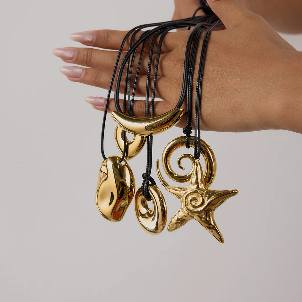 Hammered Pendant Rope Necklace — Stainless Steel · PS312