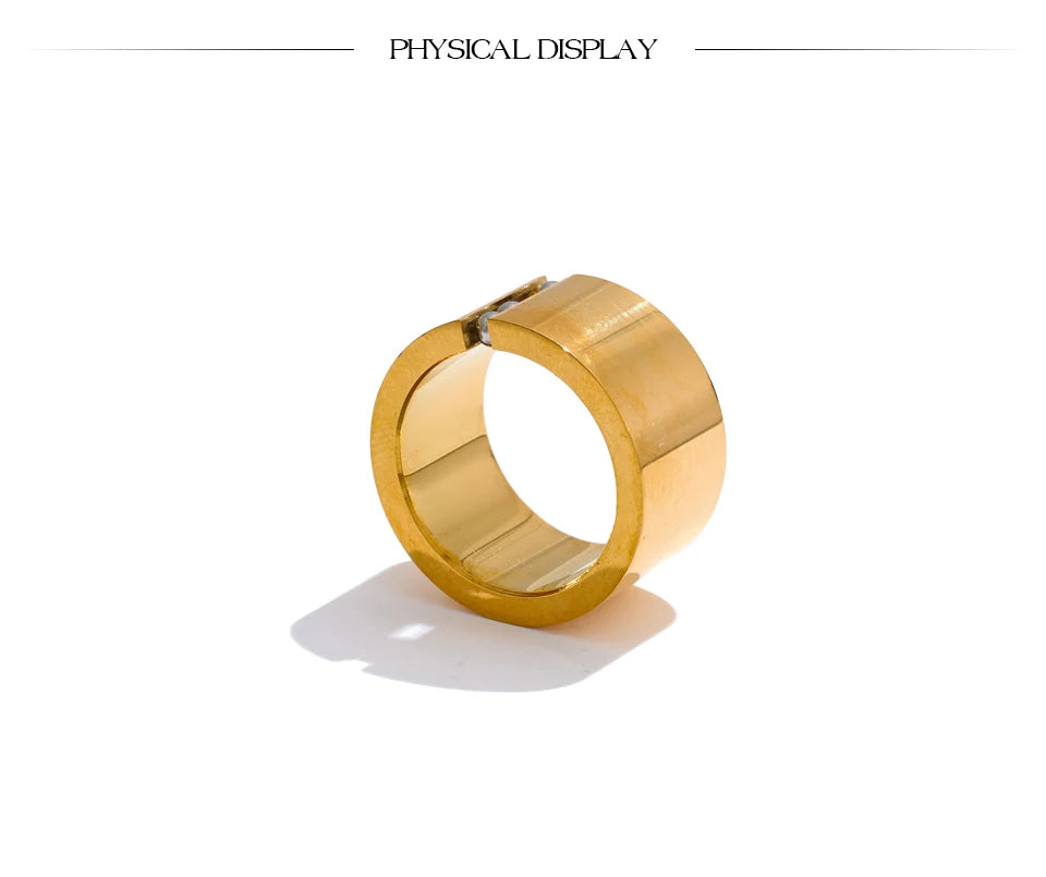 Geometric ring in gold-plated stainless steel.