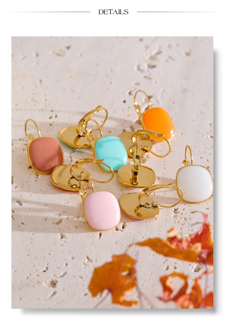 Enamel geometric earrings in gold-plated stainless steel with enamel.