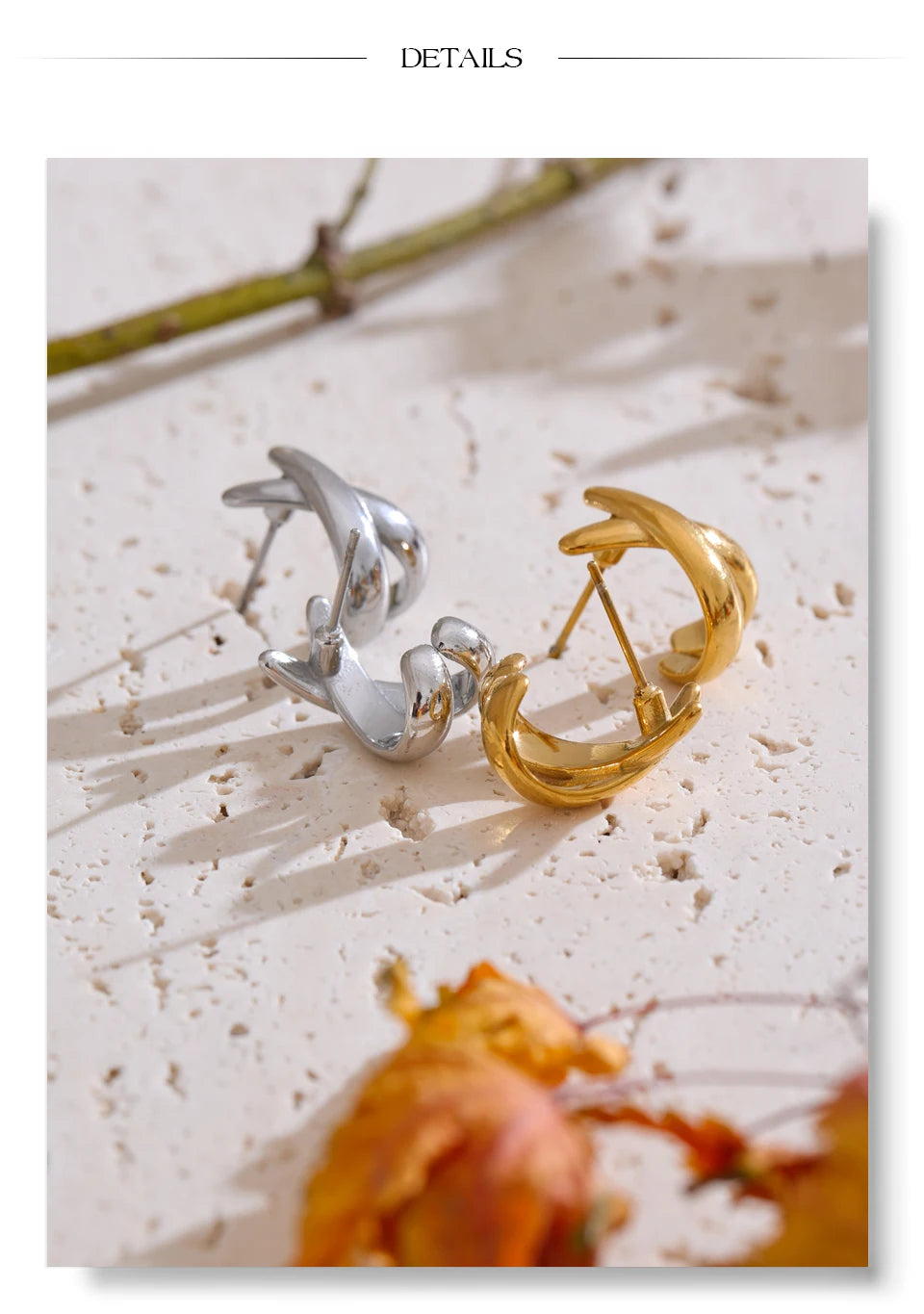 Minimalist geometric earrings in gold-plated stainless steel.
