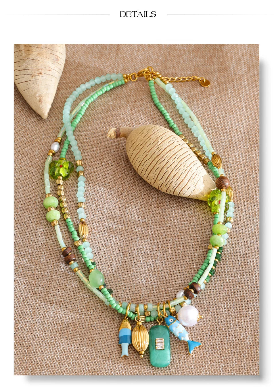 Pearl crystal geometric necklace in gold-plated stainless steel with pearl and crystal.