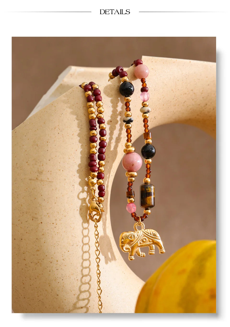 Natural stone beaded chain necklace in gold-plated stainless steel with natural stone.