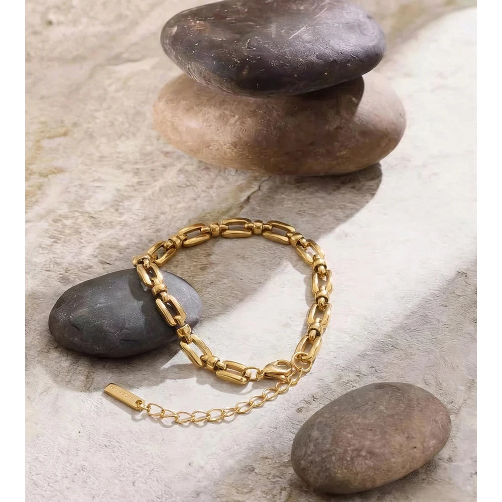 Geometric Chain Bracelet — Gold-Plated Stainless Steel · PS1629
