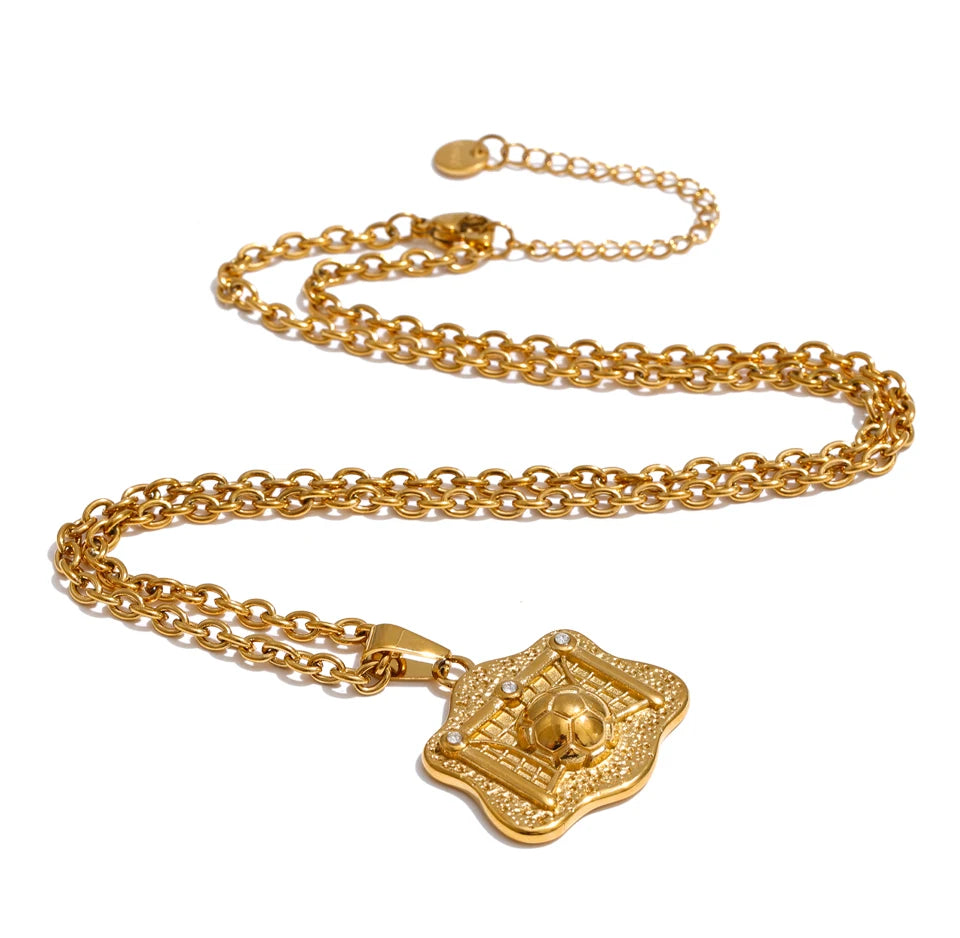 Geometric necklace in gold-plated 316L stainless steel.