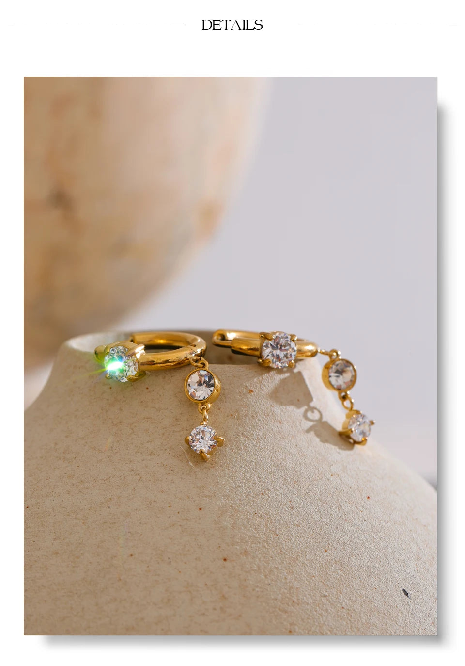 Cubic zirconia geometric earrings in gold-plated stainless steel with cubic zirconia.