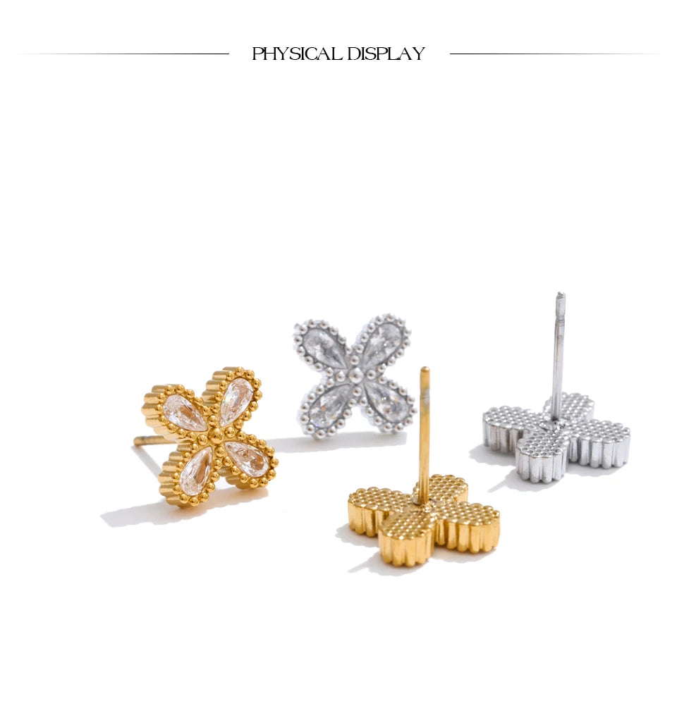 Cubic zirconia flower earrings in gold-plated stainless steel with cubic zirconia.