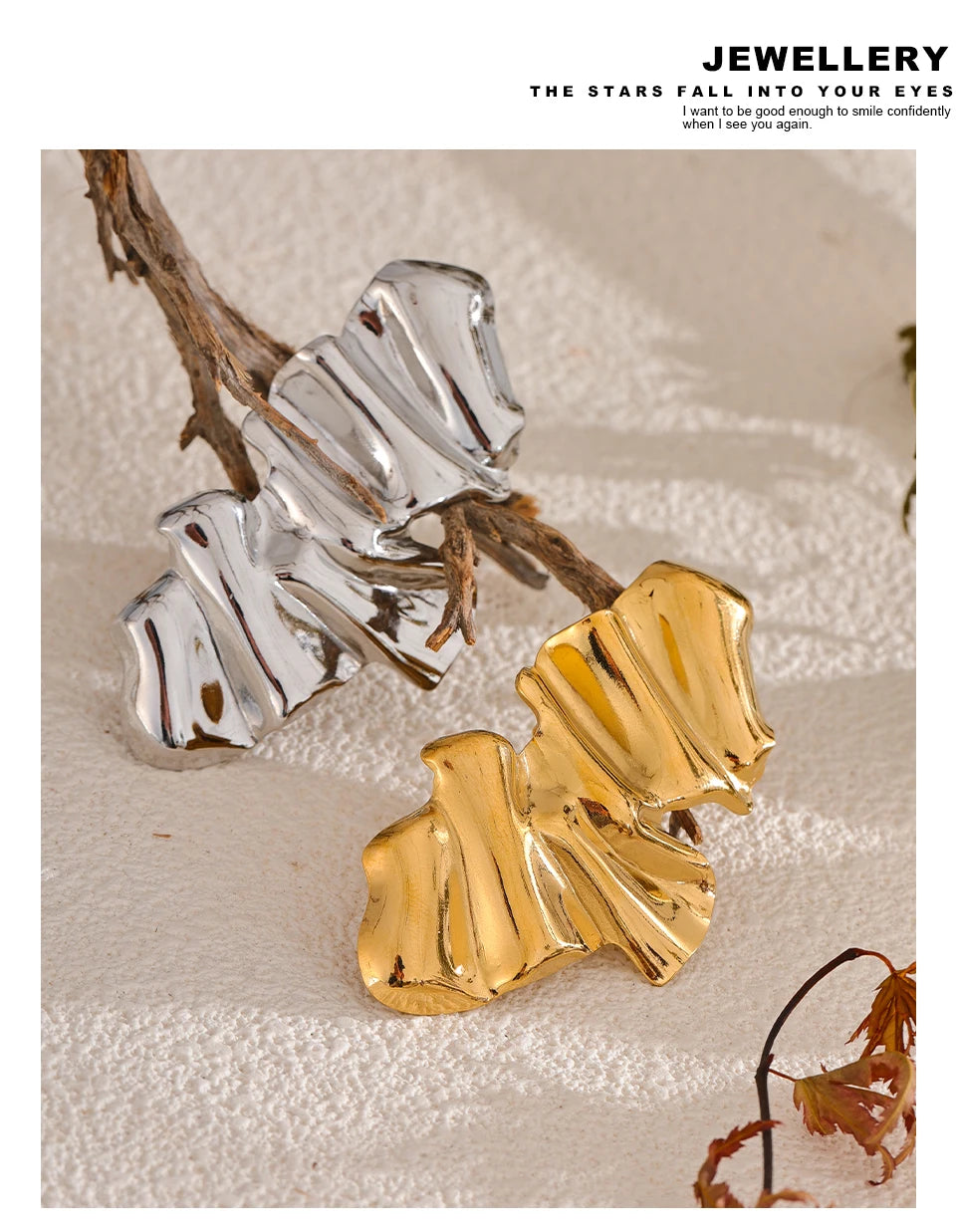 Geometric brooch in 18K gold-plated stainless steel.