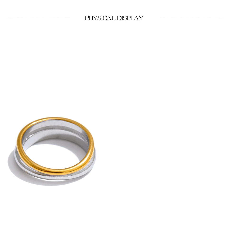 Geometric ring in 18K gold-plated stainless steel.
