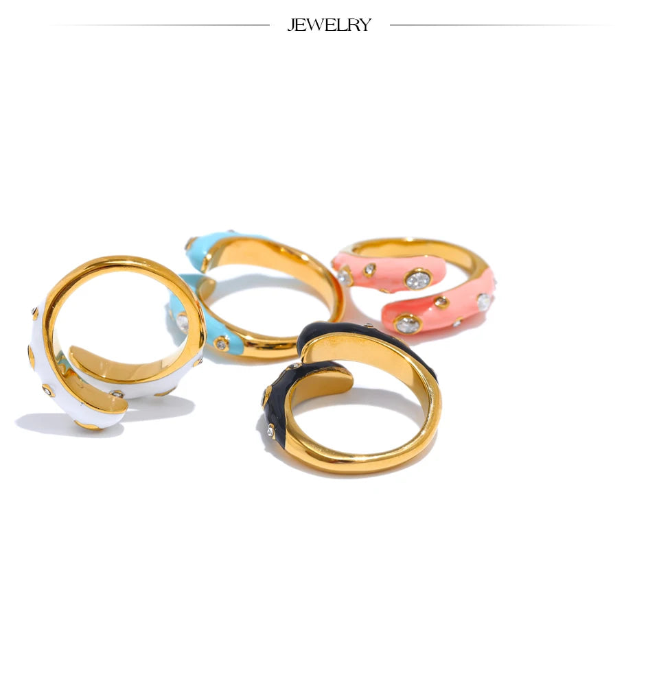 Black cubic zirconia enamel ring in 18K gold-plated stainless steel with cubic zirconia and enamel.