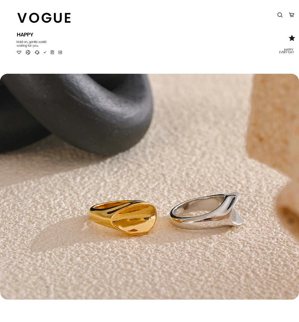 Geometric ring in gold-plated stainless steel.