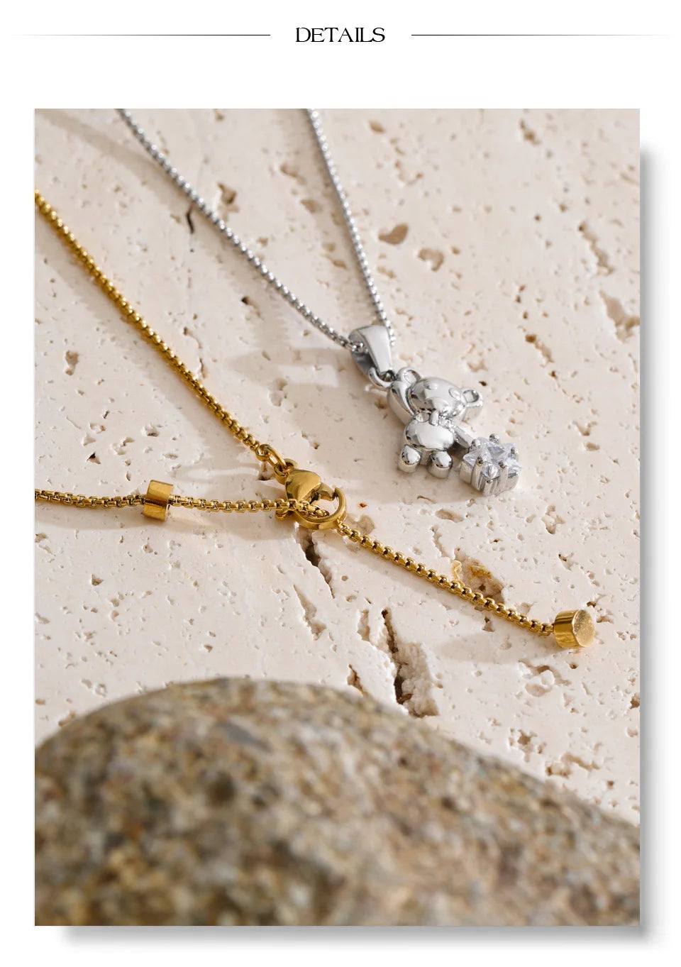 Cubic zirconia star geometric necklace in gold-plated stainless steel with cubic zirconia.
