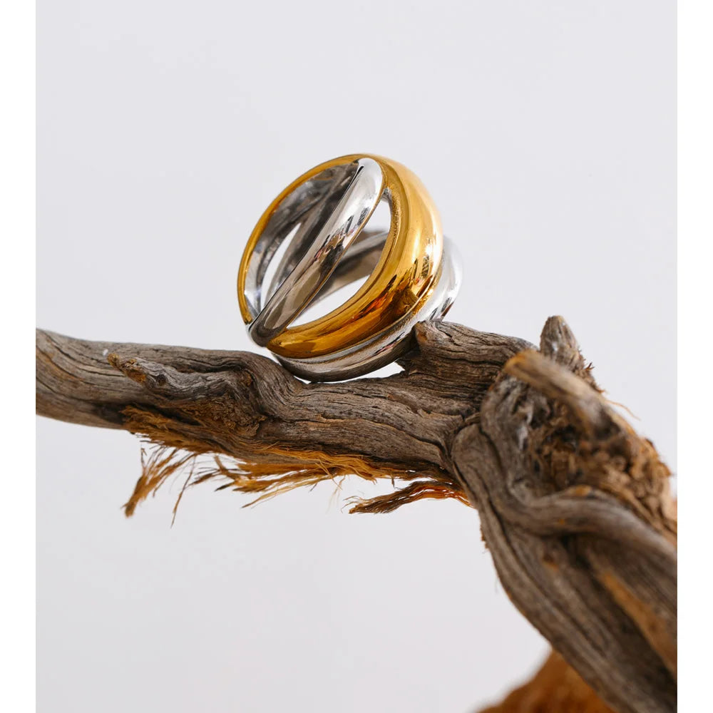 Geometric layered ring in 18K gold-plated stainless steel.