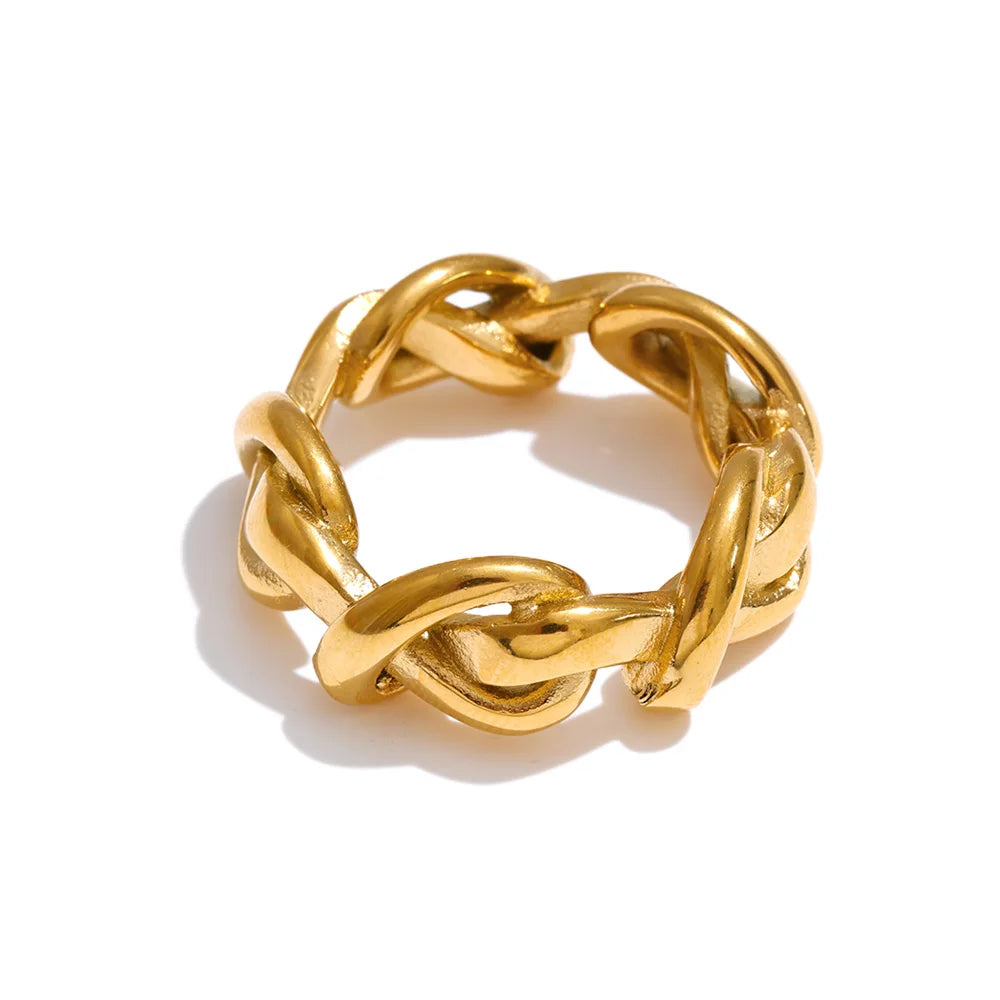 Geometric chain ring in 18K gold-plated stainless steel.