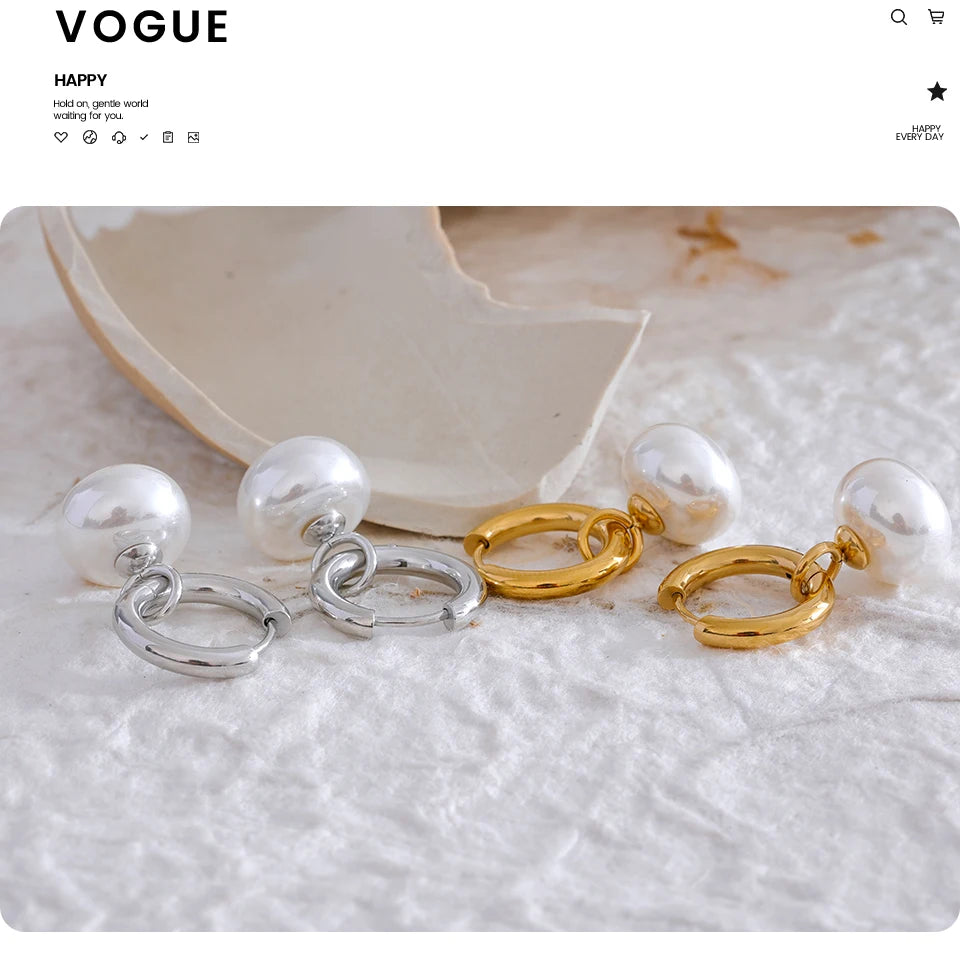 Pearl geometric earrings in gold-plated stainless steel with pearl.