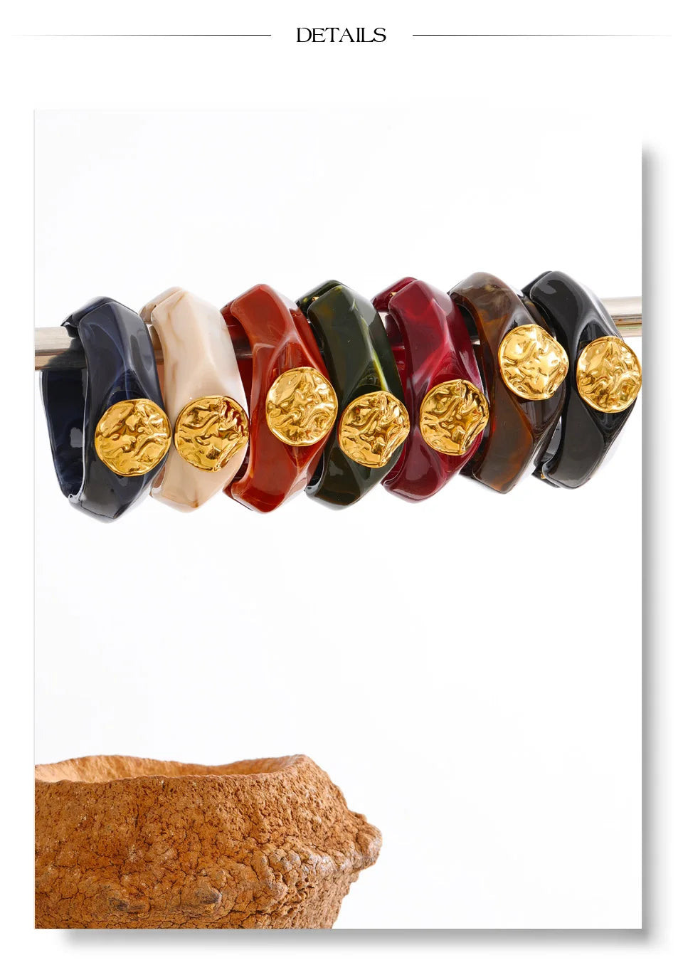 Resin multi-color geometric bracelet in gold-plated stainless steel with resin.