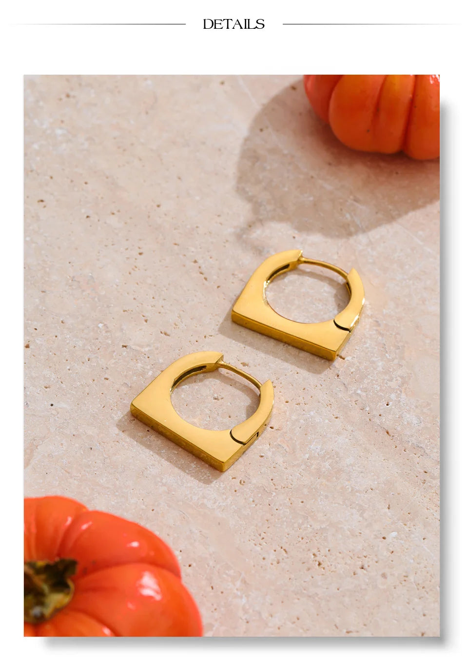 Geometric earrings in gold-plated stainless steel.