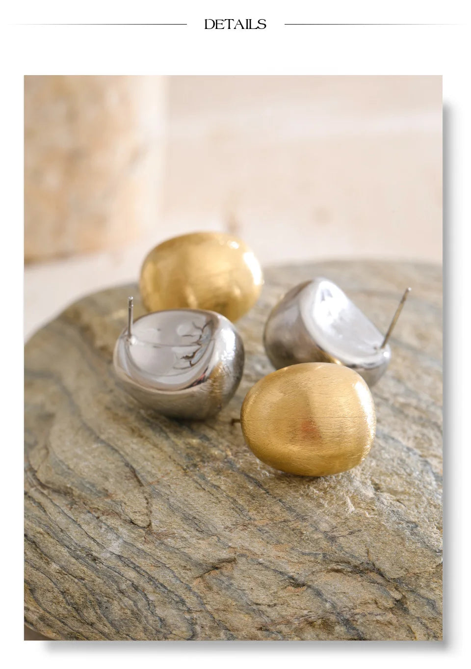 Vintage geometric earrings in gold-plated stainless steel.