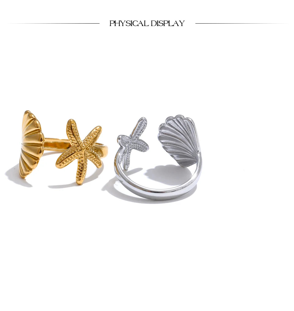 Shell star geometric ring in gold-plated stainless steel with shell.