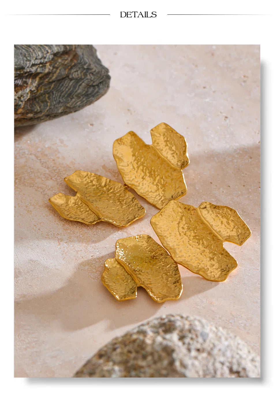 Hammered geometric earrings in gold-plated stainless steel.
