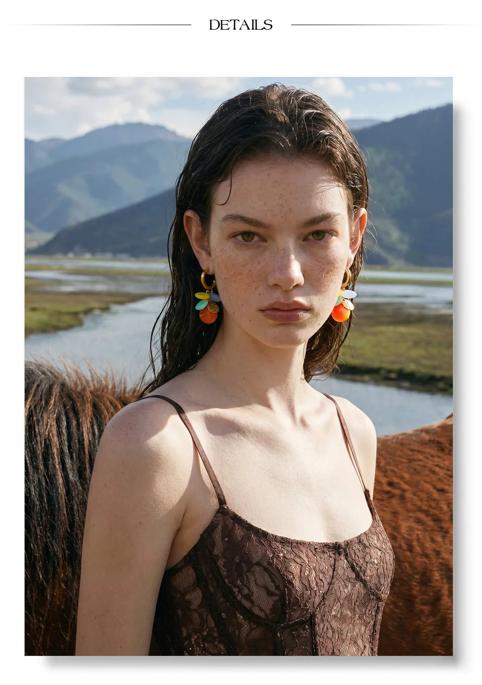 Resin acrylic multi-color earrings in gold-plated stainless steel with resin and acrylic.