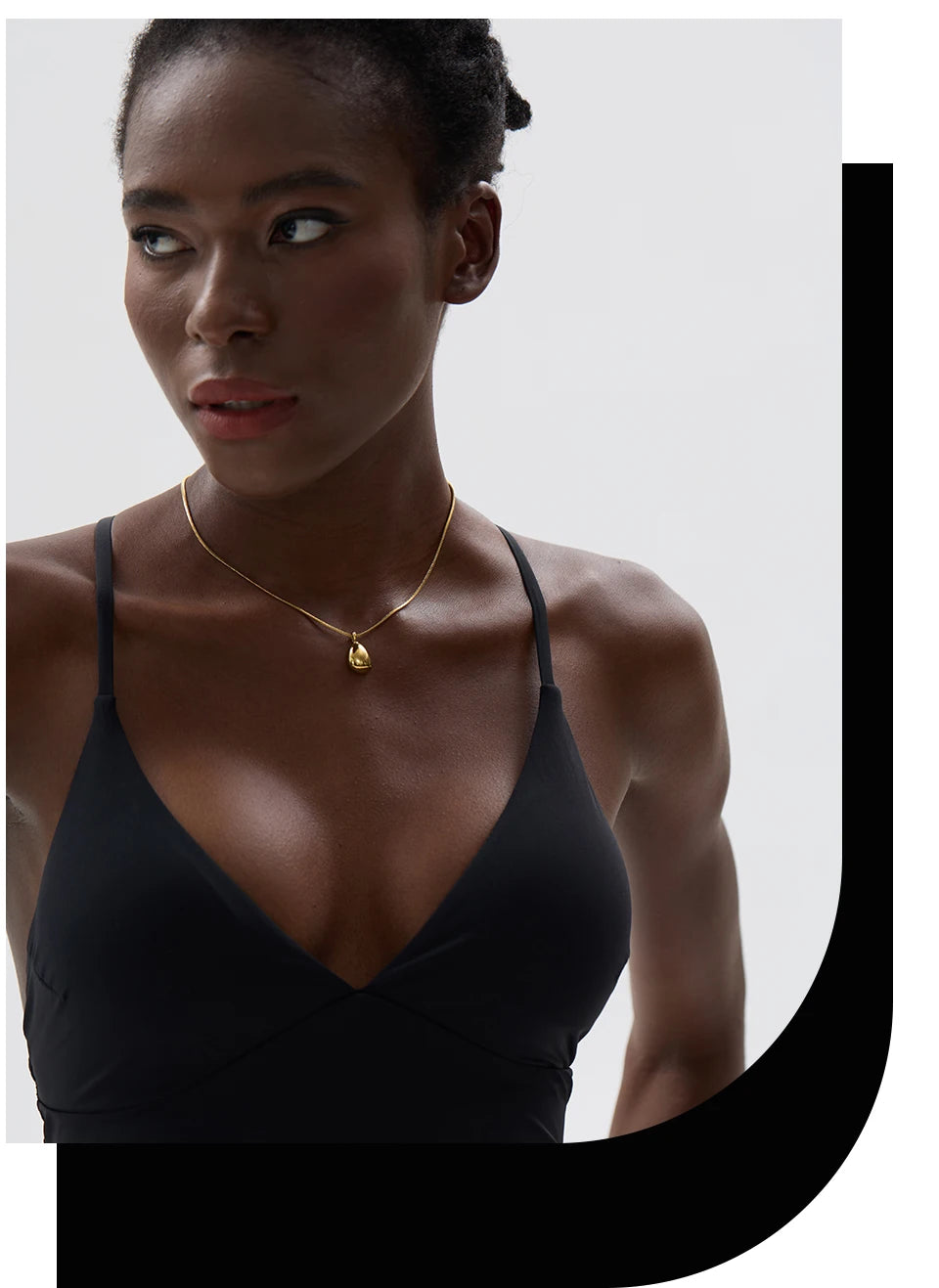 Geometric necklace in gold-plated 316L stainless steel.