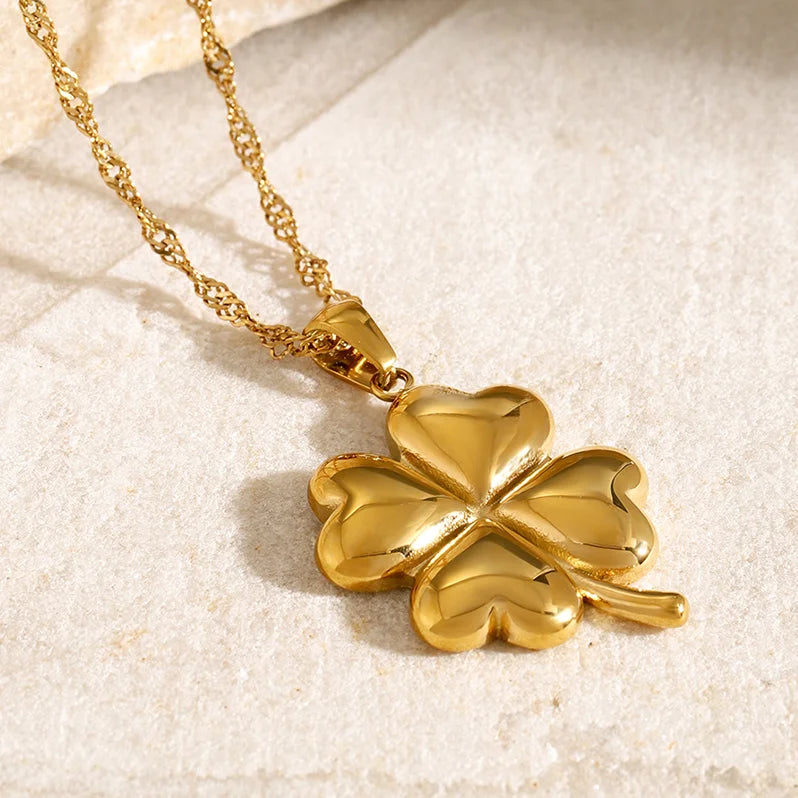 Lucky Flower Necklace — Stainless Steel · PS324