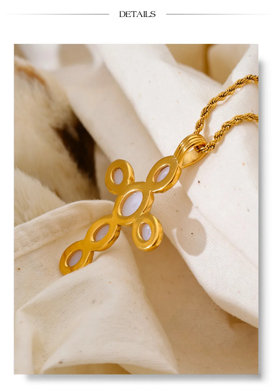 Pearl cross necklace in gold-plated stainless steel with pearl.