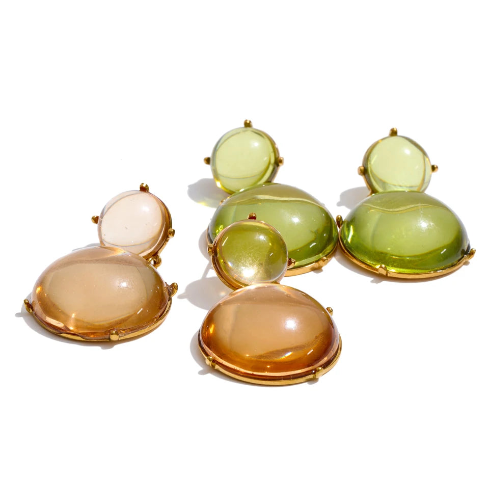Green resin acrylic earrings in gold-plated stainless steel with resin and acrylic.
