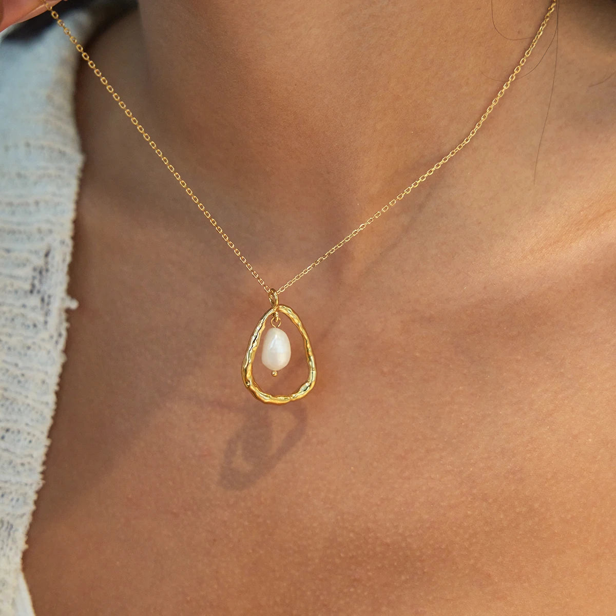 Pearl Teardrop Necklace — Stainless Steel · PS172