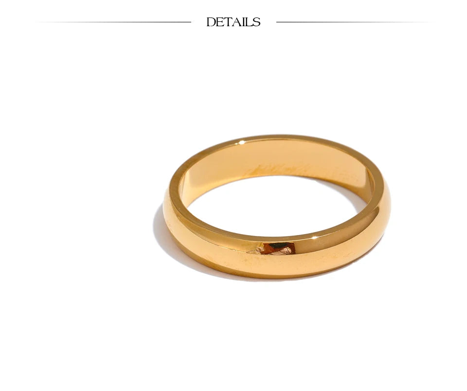 Geometric ring in 18K gold-plated stainless steel.